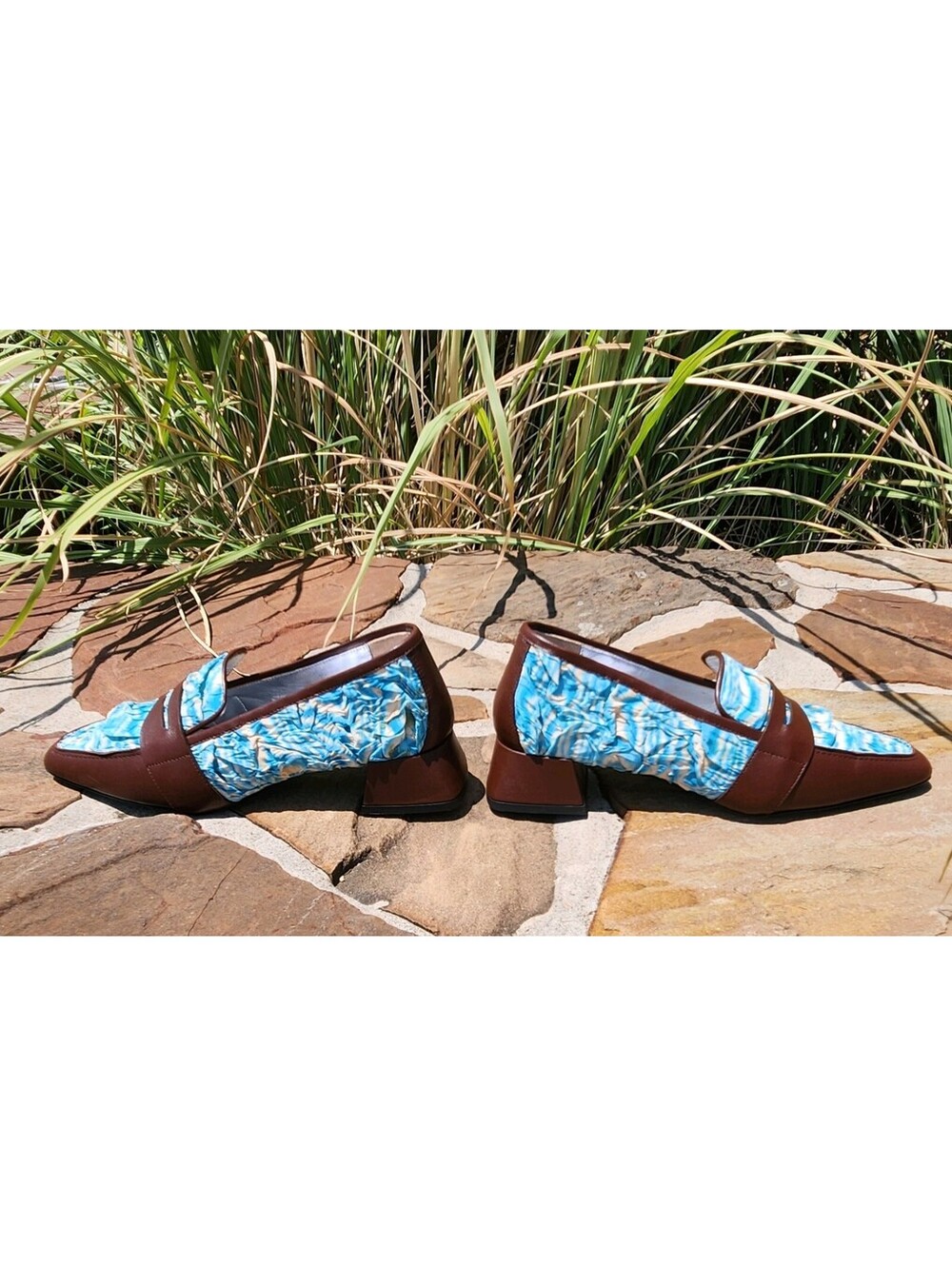 Suzanne Rae Aqua Plisse Ruffle Pointed Loafers NWOB Blue Cream US 7 - Picture 3 of 6